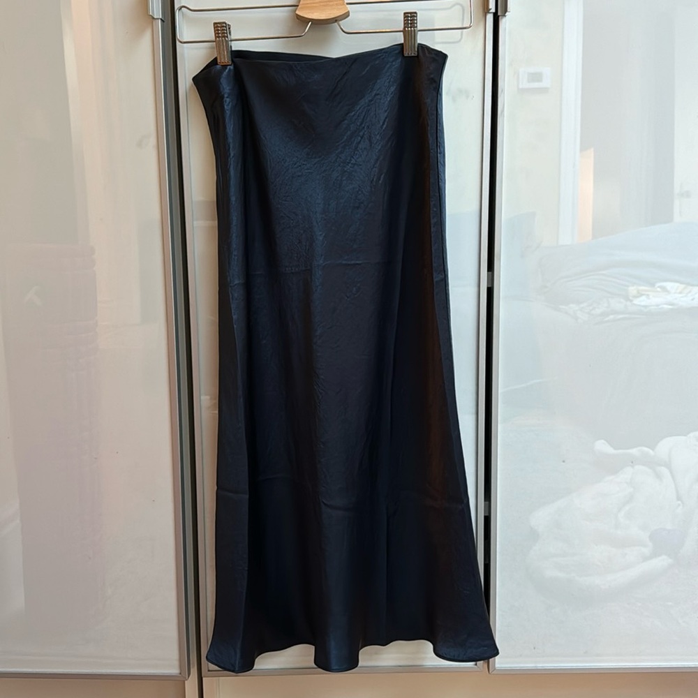 Aritizia Babaton Slip Midi Skirt. 6. Navy